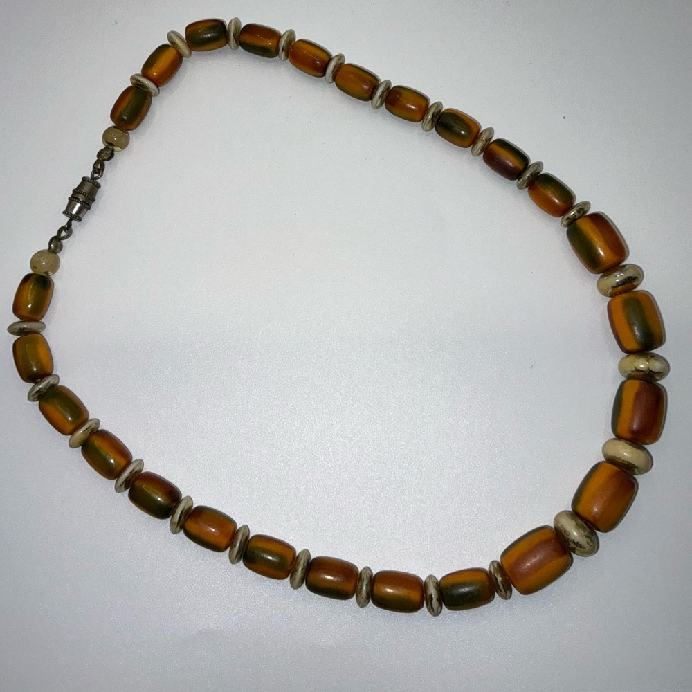 Vintage Tigereye & African Amber Beads - Picture 3 of 5
